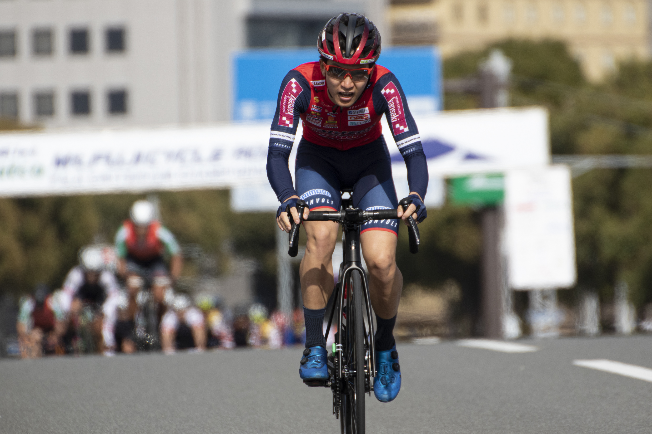 ヒマラヤの自転車レース 天空を駆ける３３０ｋ